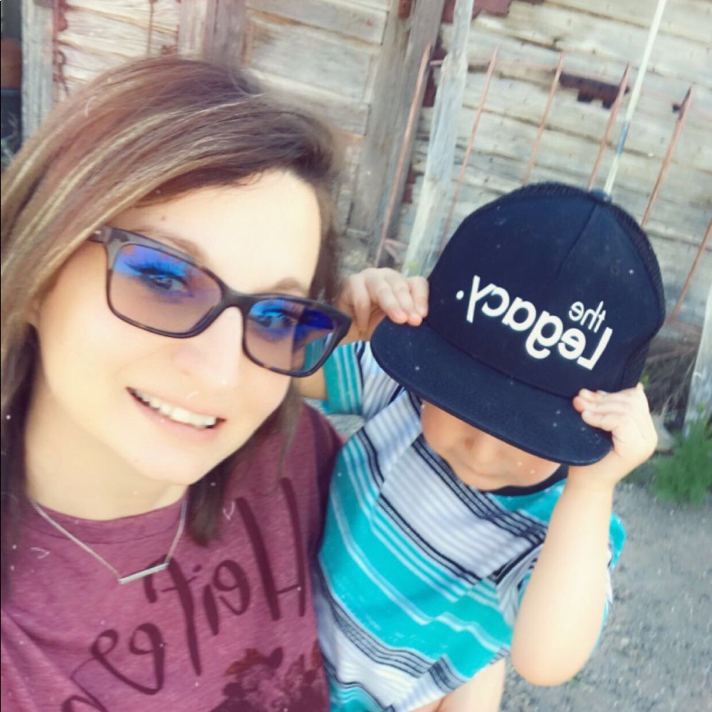 Meet your Posher, Andrea